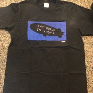 Supreme t-shirt “the world is yours”